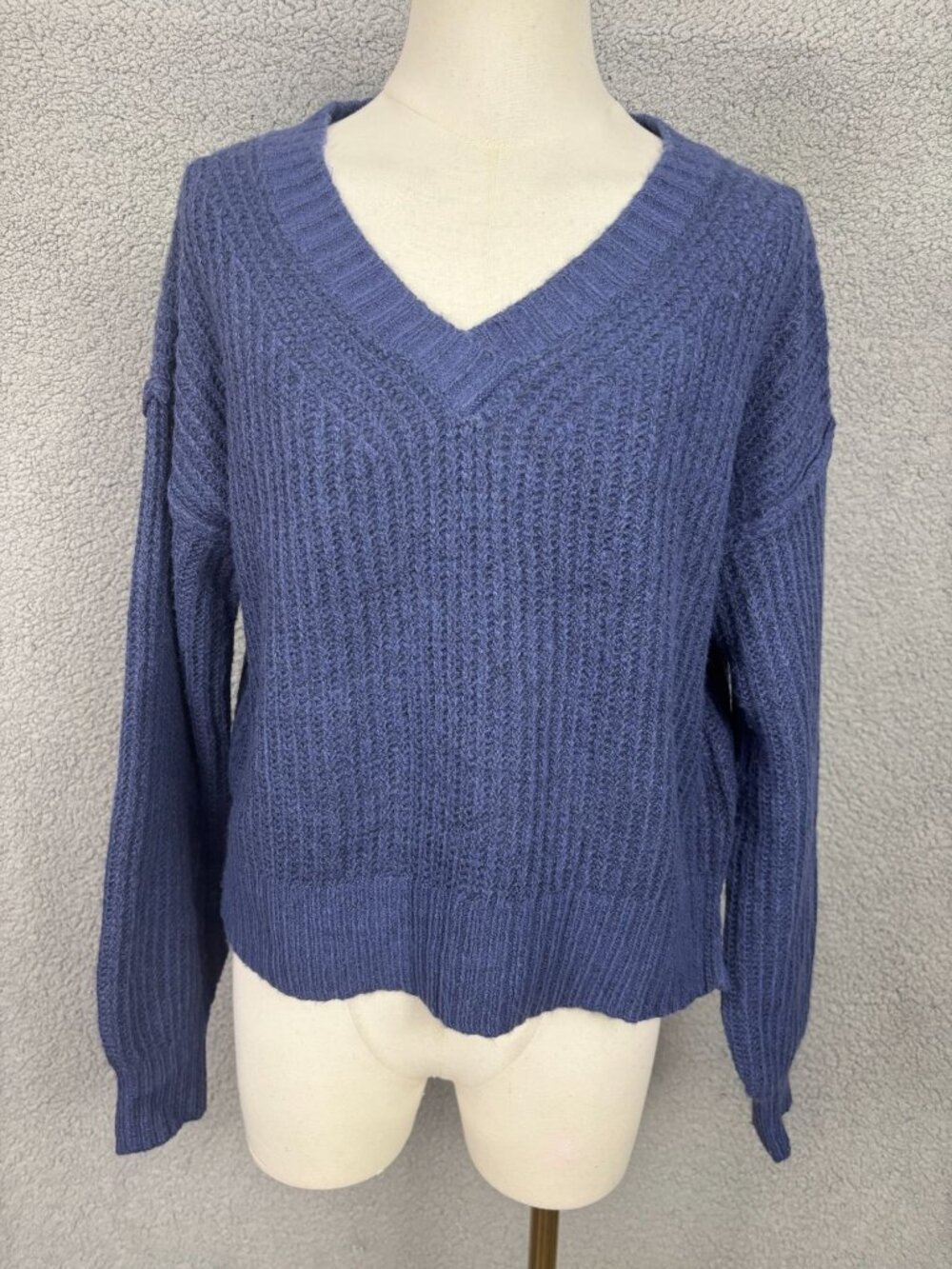 Hippie Rose Juniors' Women's V-Neck Oversized Sweater Blue Size Extra Small NWTs